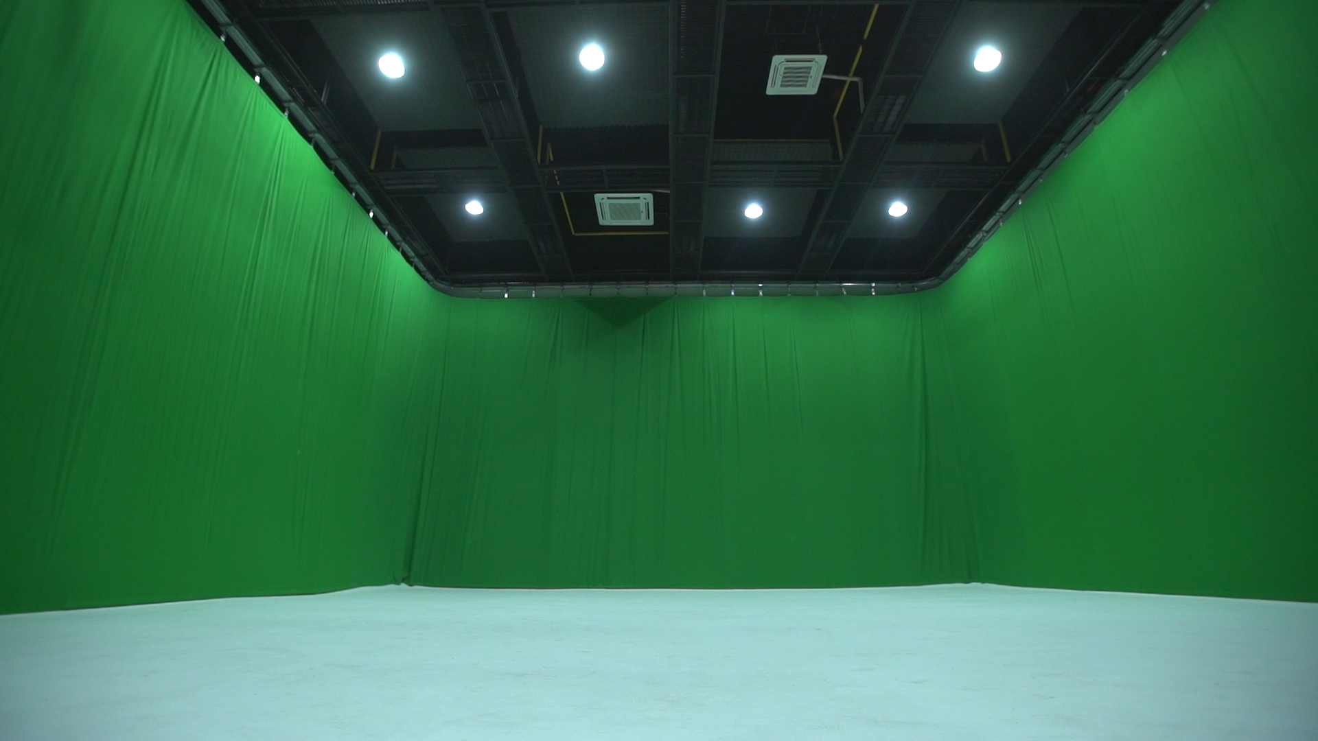 Studio 2
